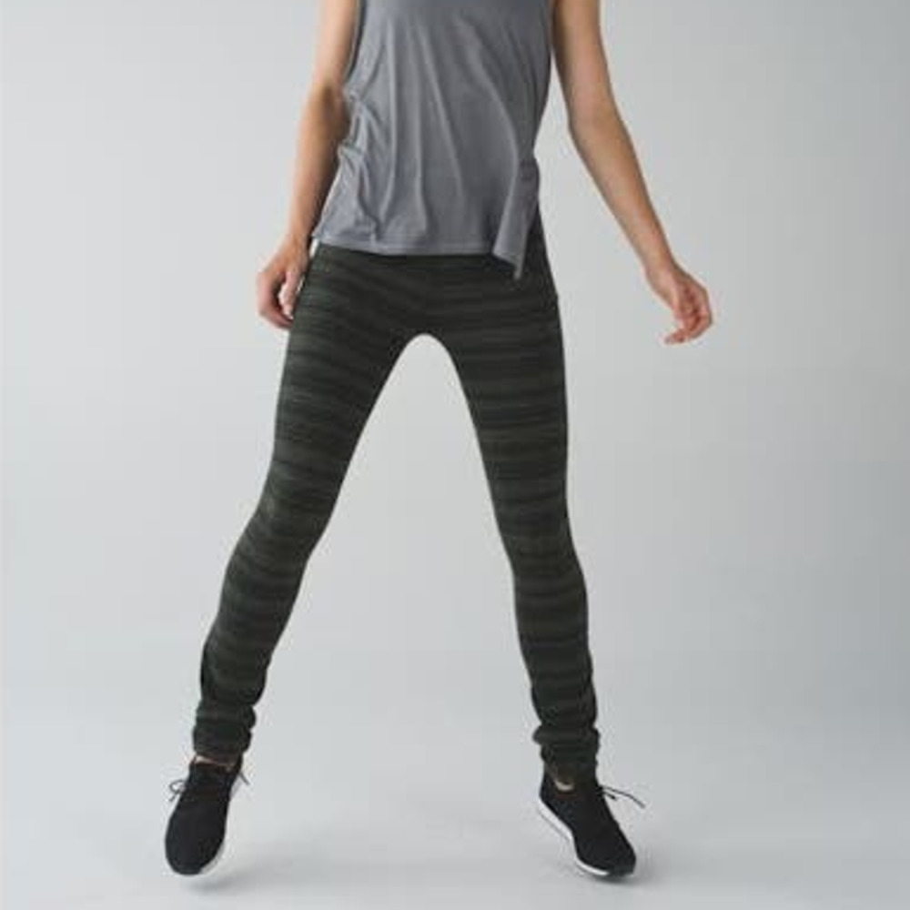 Lululemon Skinny Groove Pant II Legging Roll Down Size 10 RARE